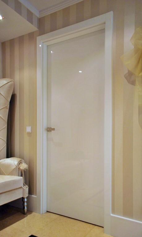 Dvere - Byt v Bratislave