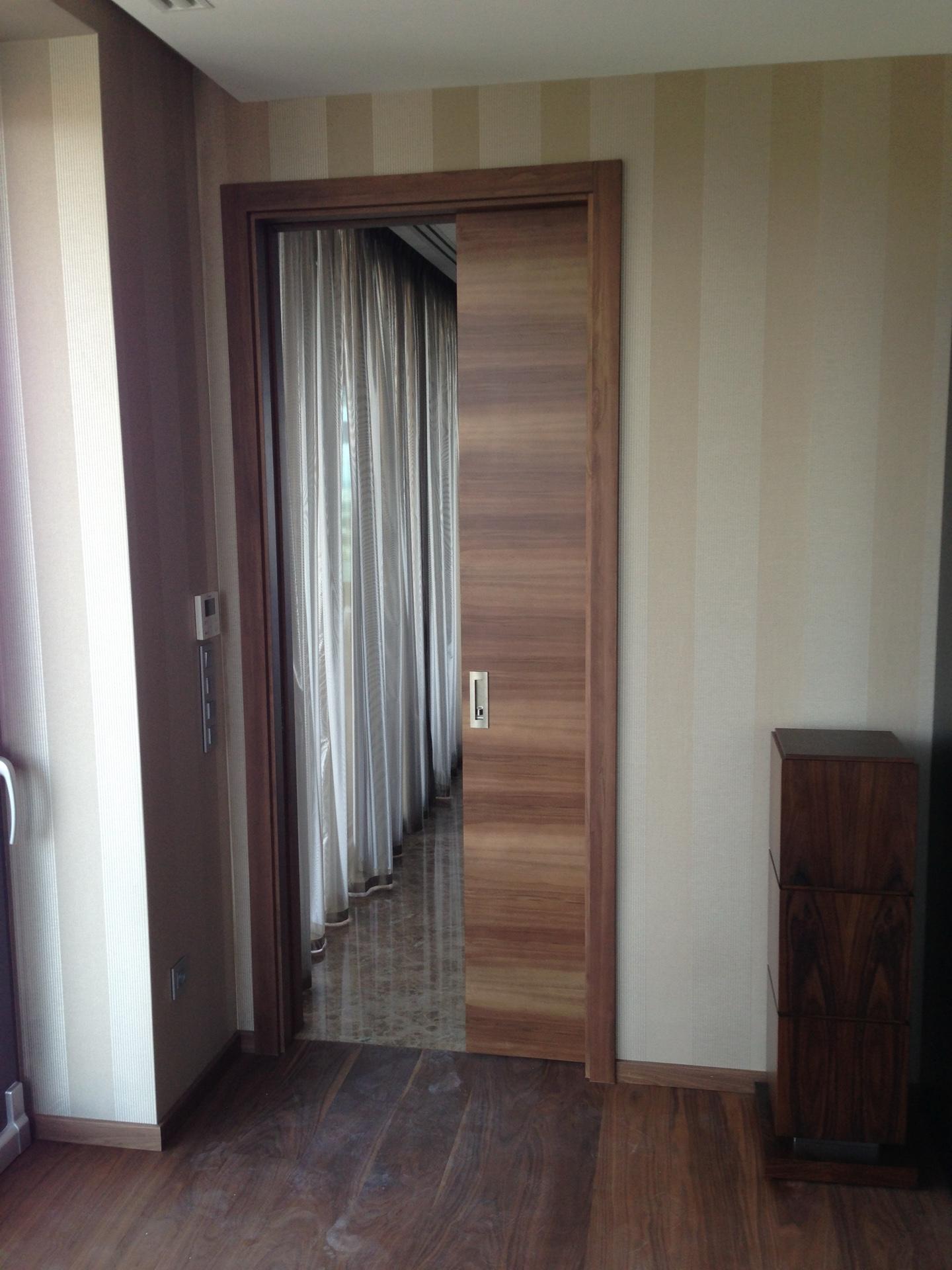 Dvere - Byt v Bratislave