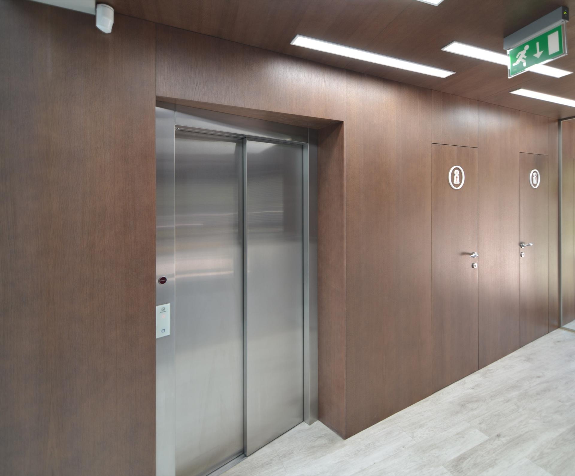 Dvere - Zubná ambulancia Hlohovec